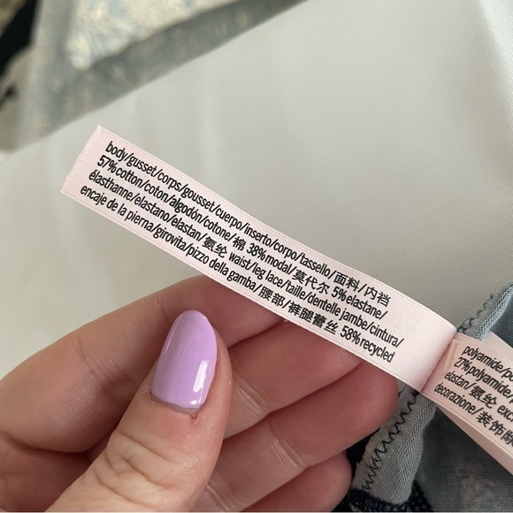 2 Victorias Secret VS NWT G V String Panty Teal Navy Blue Christmas Underwear S - Picture 4 of 11